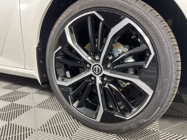 New 2025 Nissan Altima 2.5 SR w/ SR Premium Package image 14