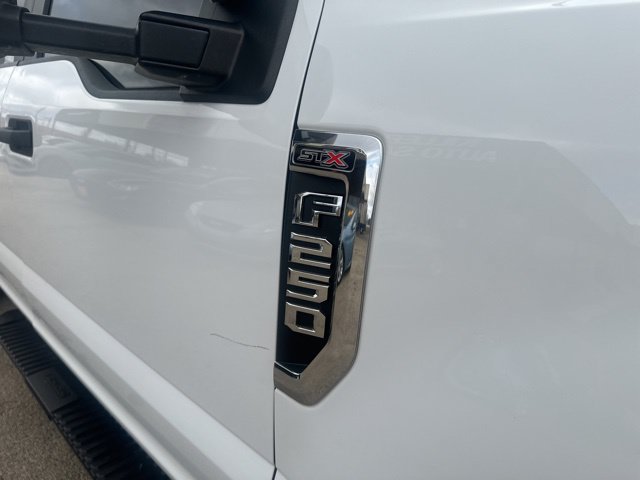 Used 2022 Ford F250 XL w/ STX Appearance Package AWD/4WD image 5