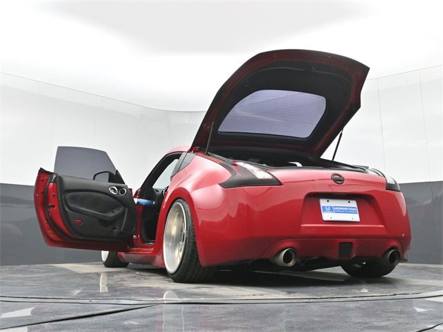 Used 2009 Nissan 370Z Touring image 50