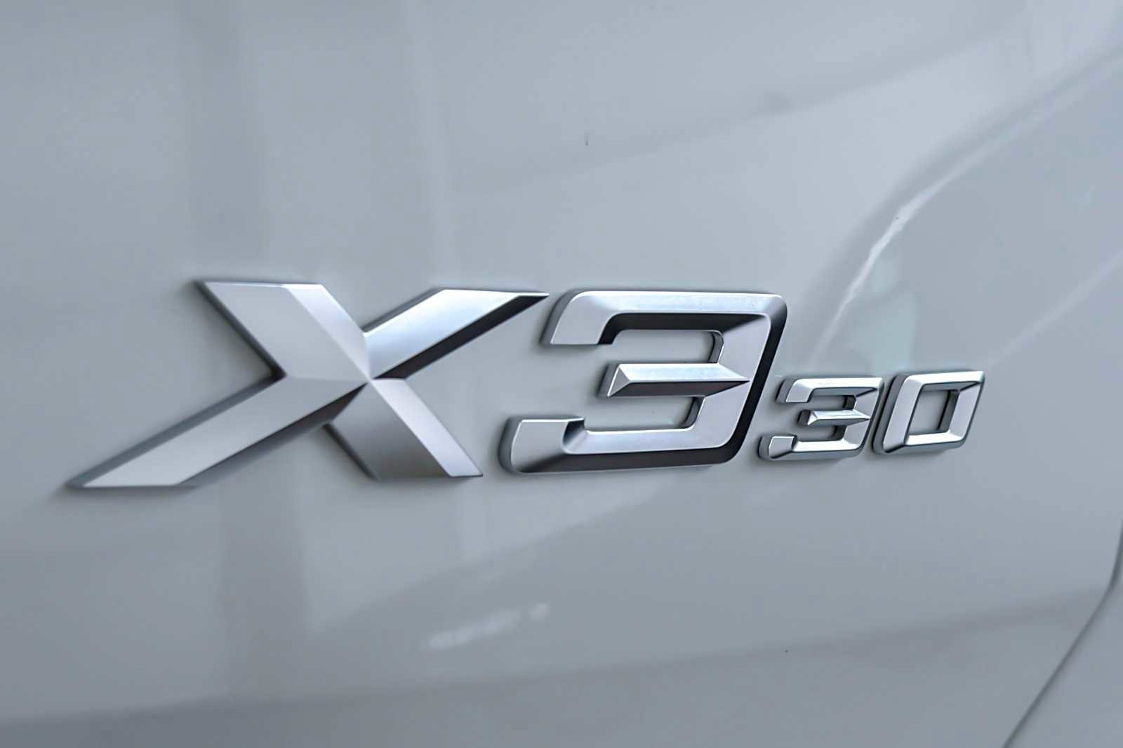 Used 2025 BMW X3 xDrive30i w/ Premium Package image 27