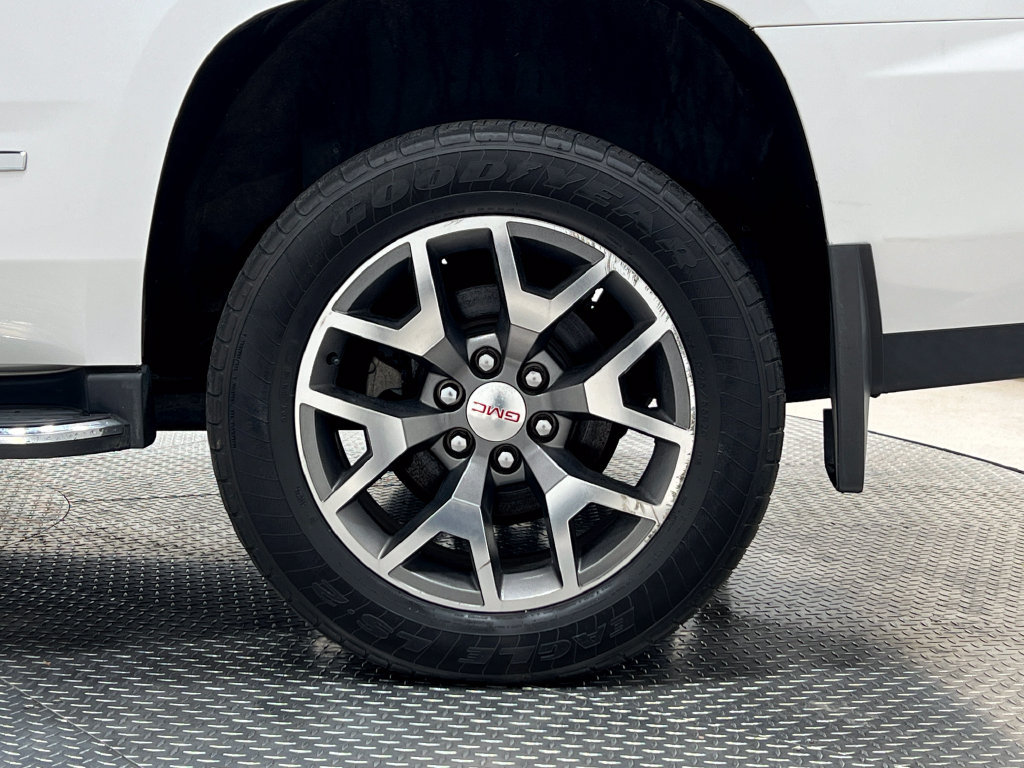 Used 2018 GMC Yukon Denali AWD/4WD image 42