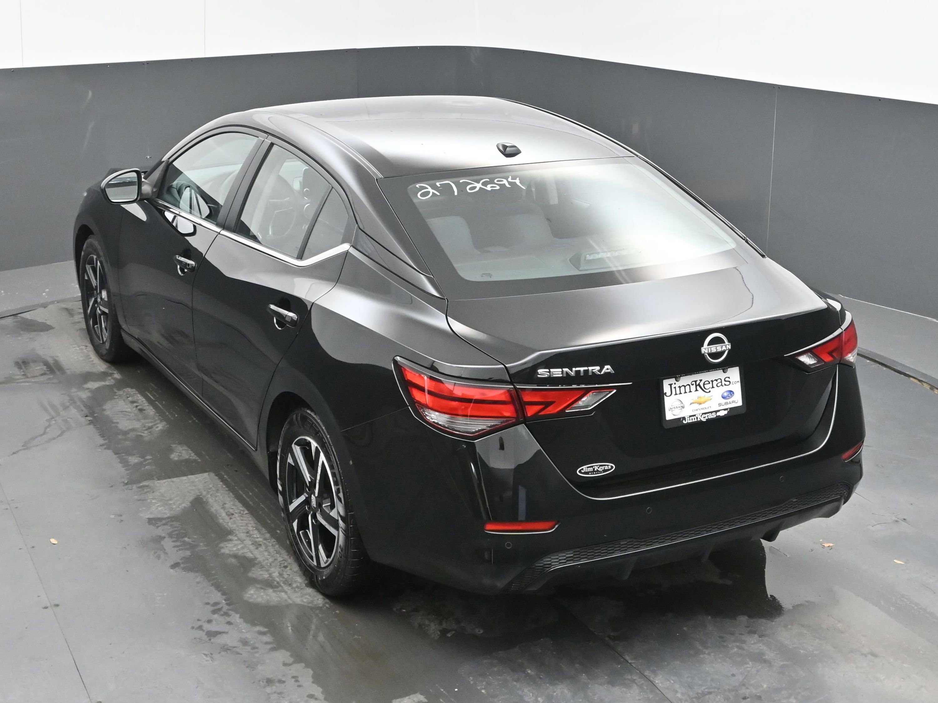 Used 2025 Nissan Sentra SV FWD image 36