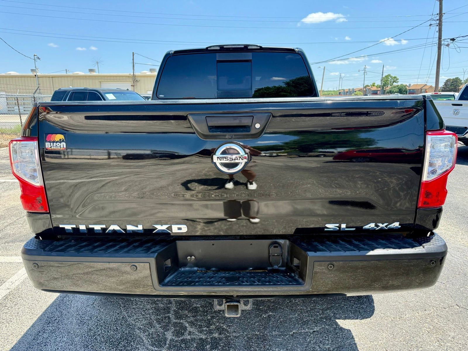 Used 2016 Nissan Titan SL AWD/4WD image 4