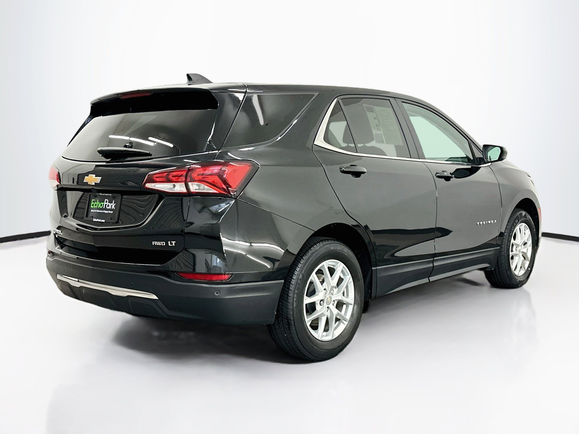 Used 2024 Chevrolet Equinox LT AWD/4WD image 9