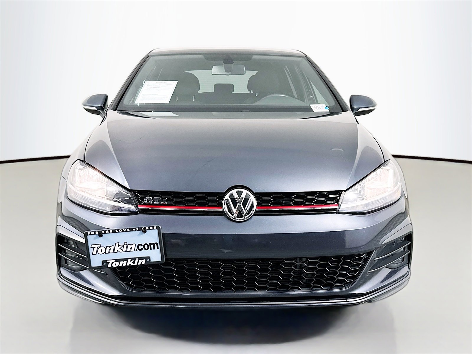 Used 2018 Volkswagen Golf 4-Door image 2