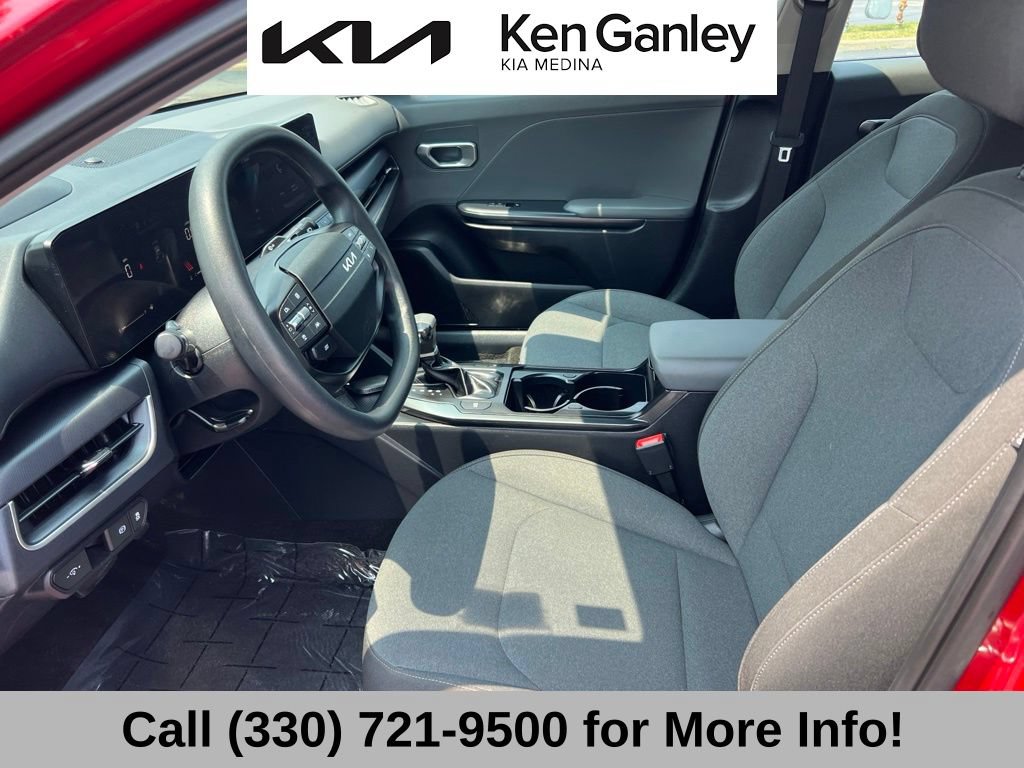 Certified 2025 Kia K4 FWD image 42