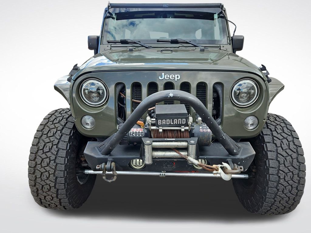 Used 2015 Jeep Wrangler Unlimited Sahara w/ Dual Top Group AWD/4WD image 8