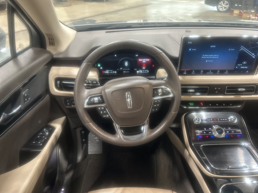 Certified 2022 Lincoln Nautilus Reserve image 16