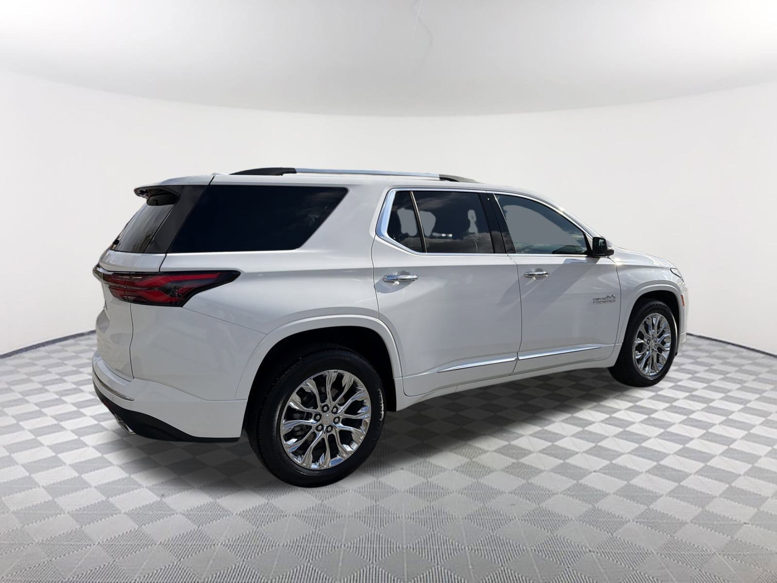 Certified 2023 Chevrolet Traverse High Country image 17
