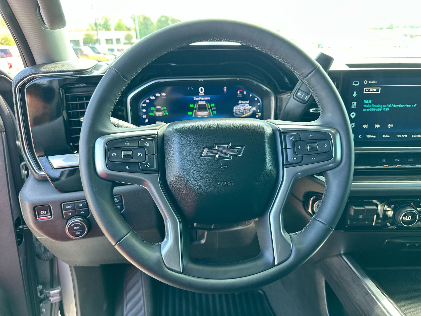 Used 2025 Chevrolet Silverado 2500 LTZ w/ LTZ Plus Package AWD/4WD image 14