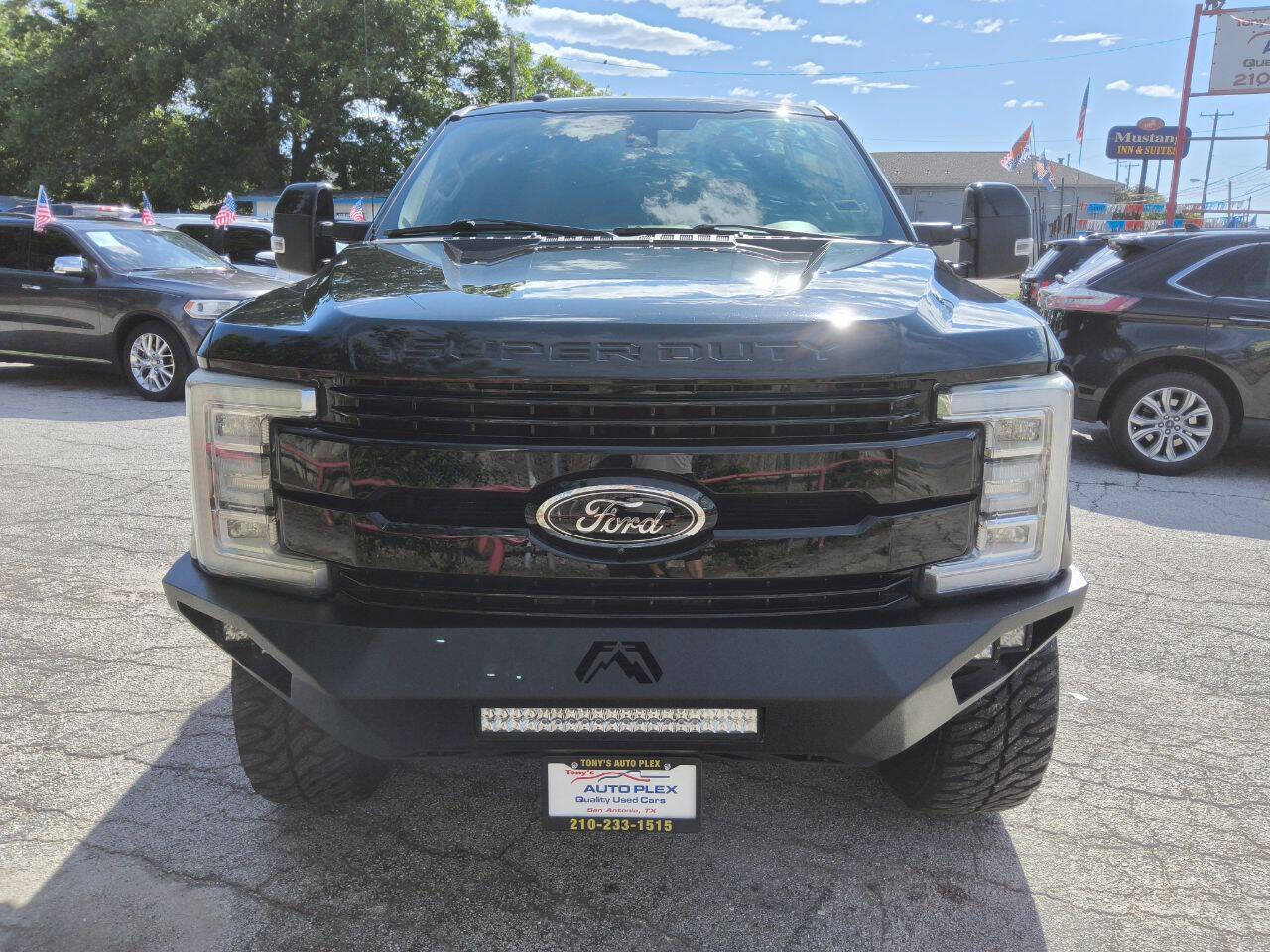 Used 2018 Ford F250 Lariat w/ Lariat Ultimate Package AWD/4WD image 8