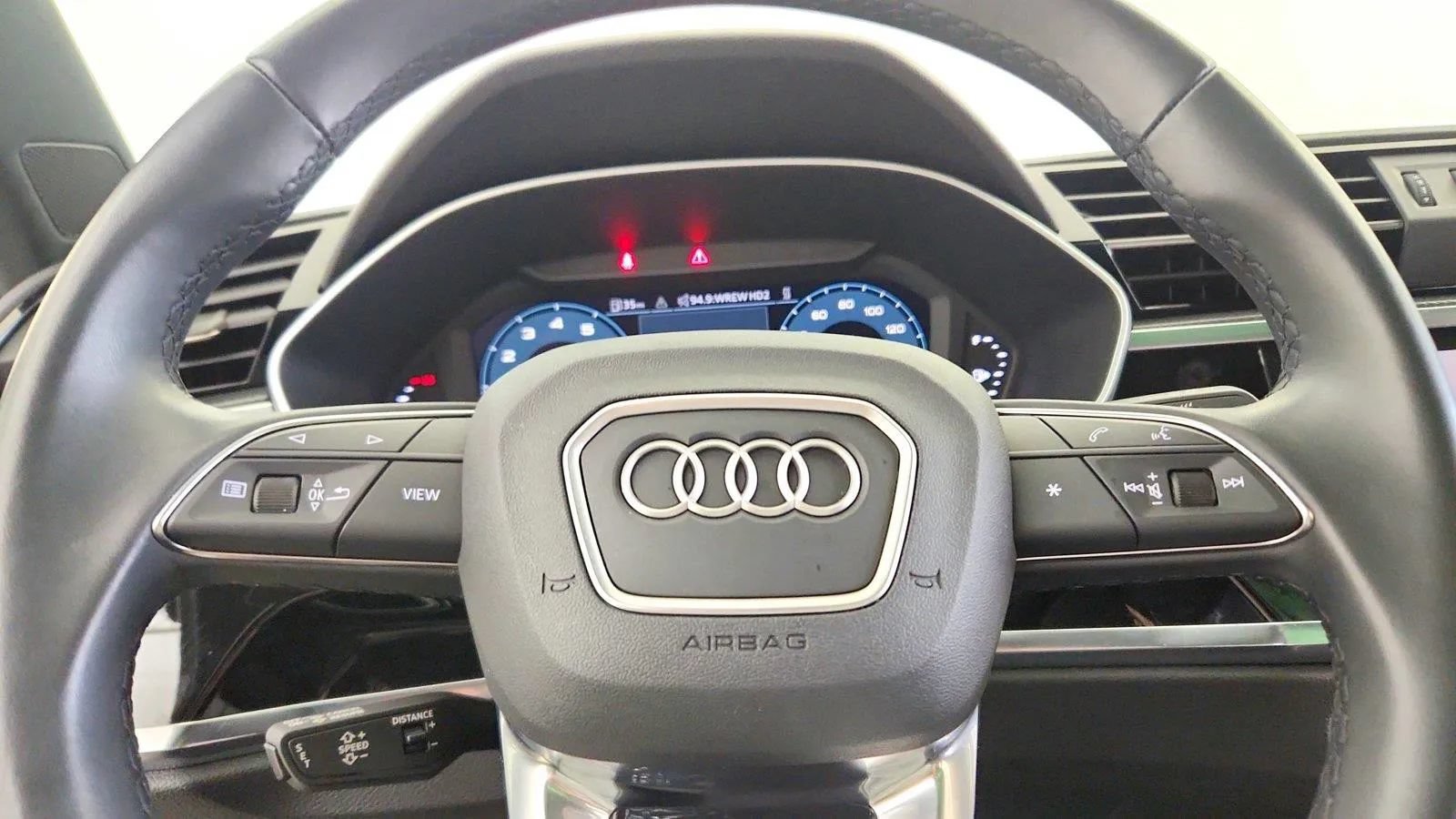 Used 2024 Audi Q3 2.0T Premium Plus w/ Premium Plus Package AWD/4WD image 18