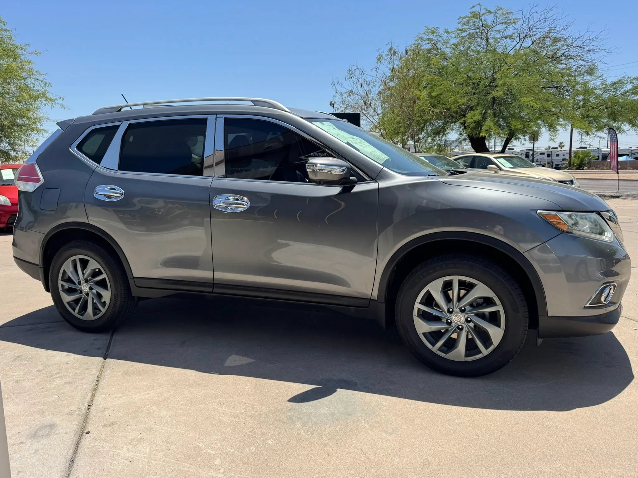Used 2014 Nissan Rogue SL w/ SL Premium Package AWD/4WD image 5