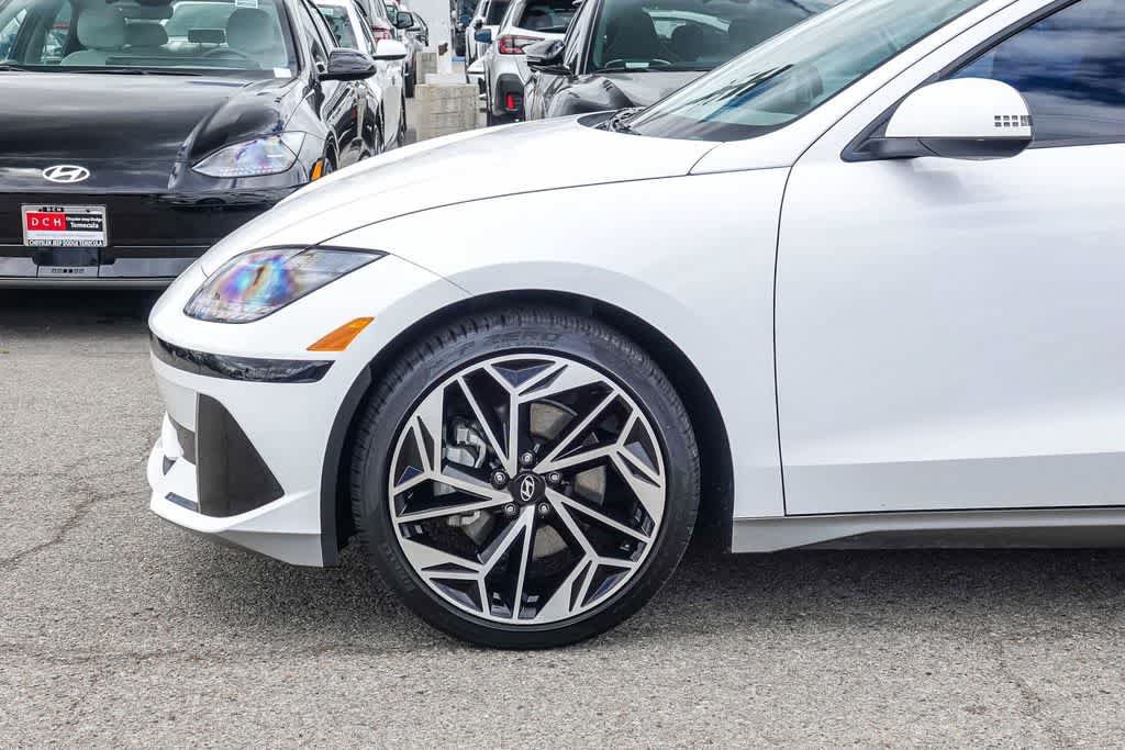Used 2023 Hyundai Ioniq 6 SEL AWD/4WD image 9