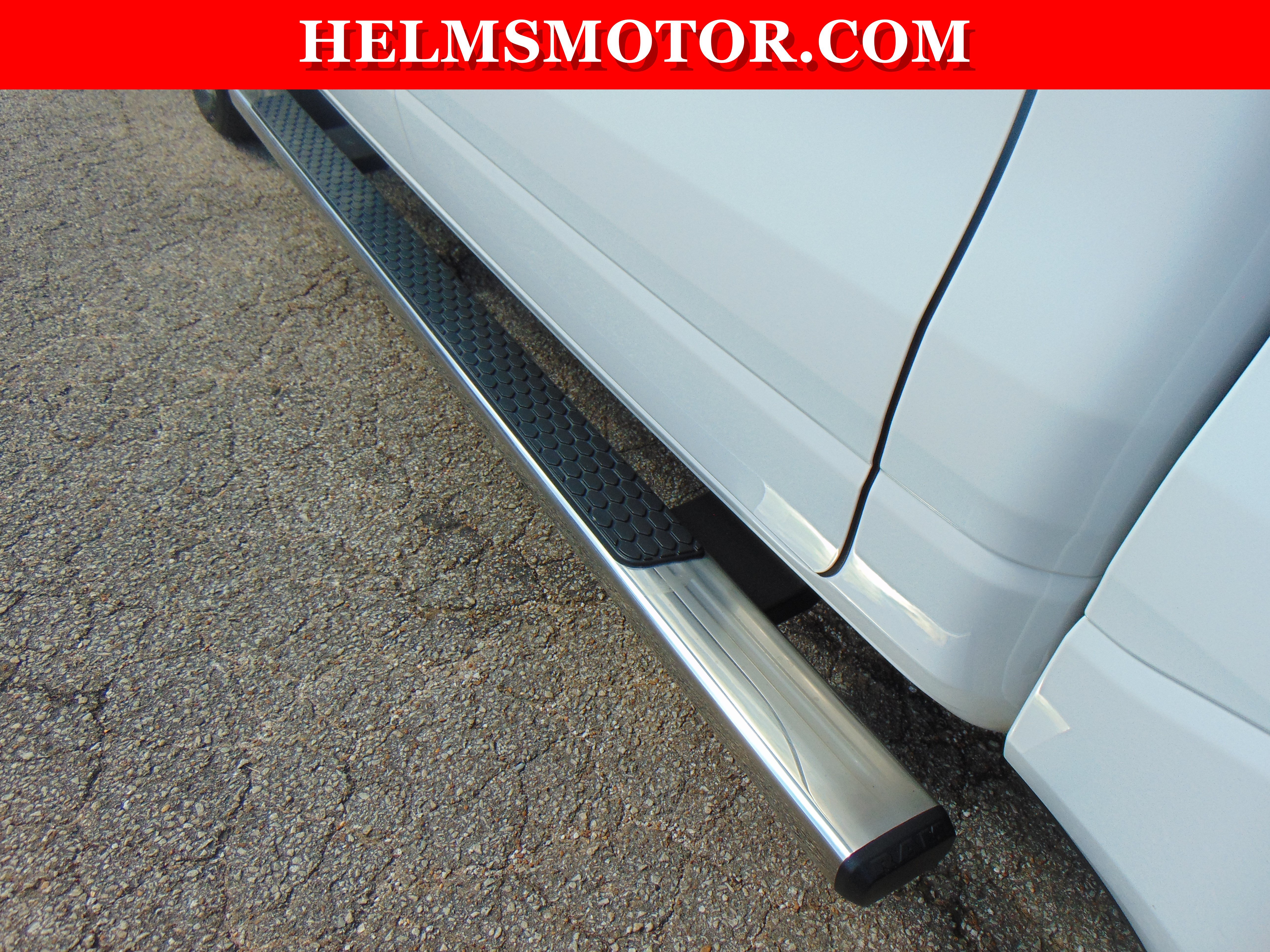 Used 2024 RAM 1500 Laramie AWD/4WD image 13