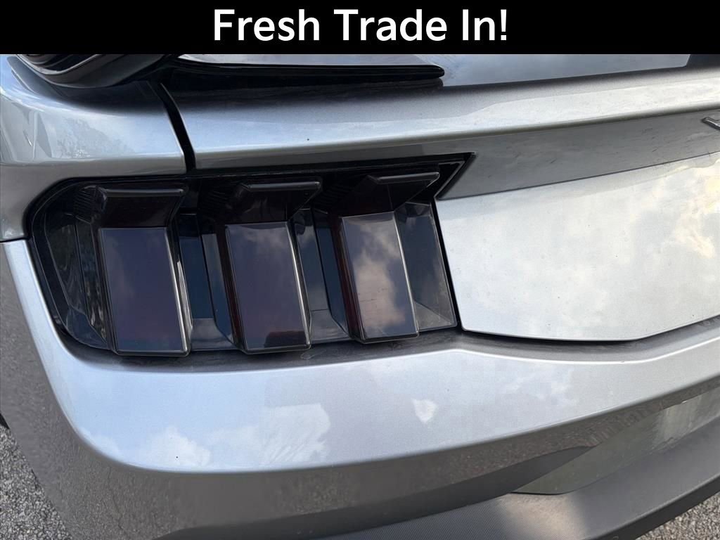 Used 2024 Ford Mustang Coupe image 11