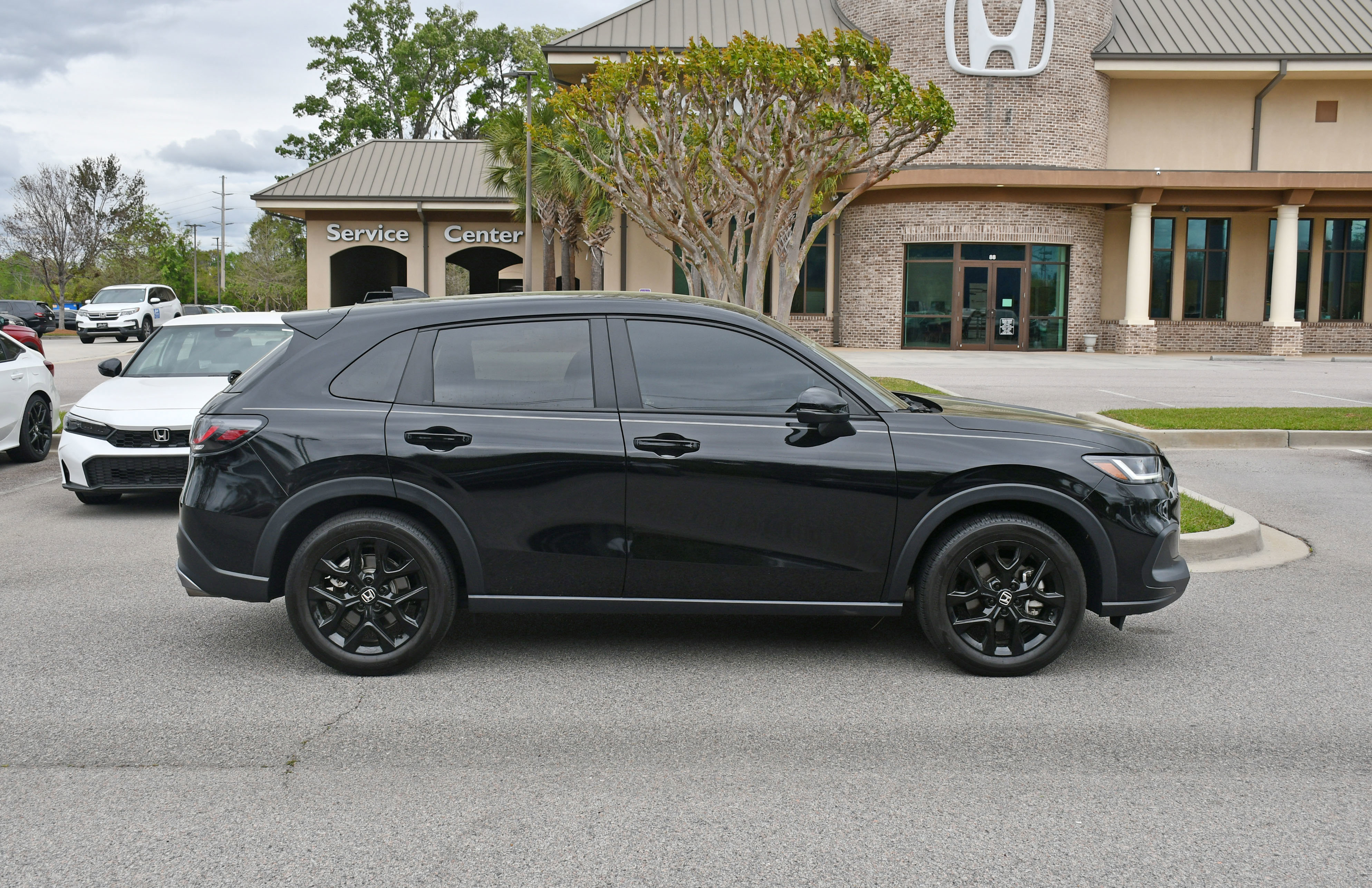 Used 2024 Honda HR-V Sport image 5