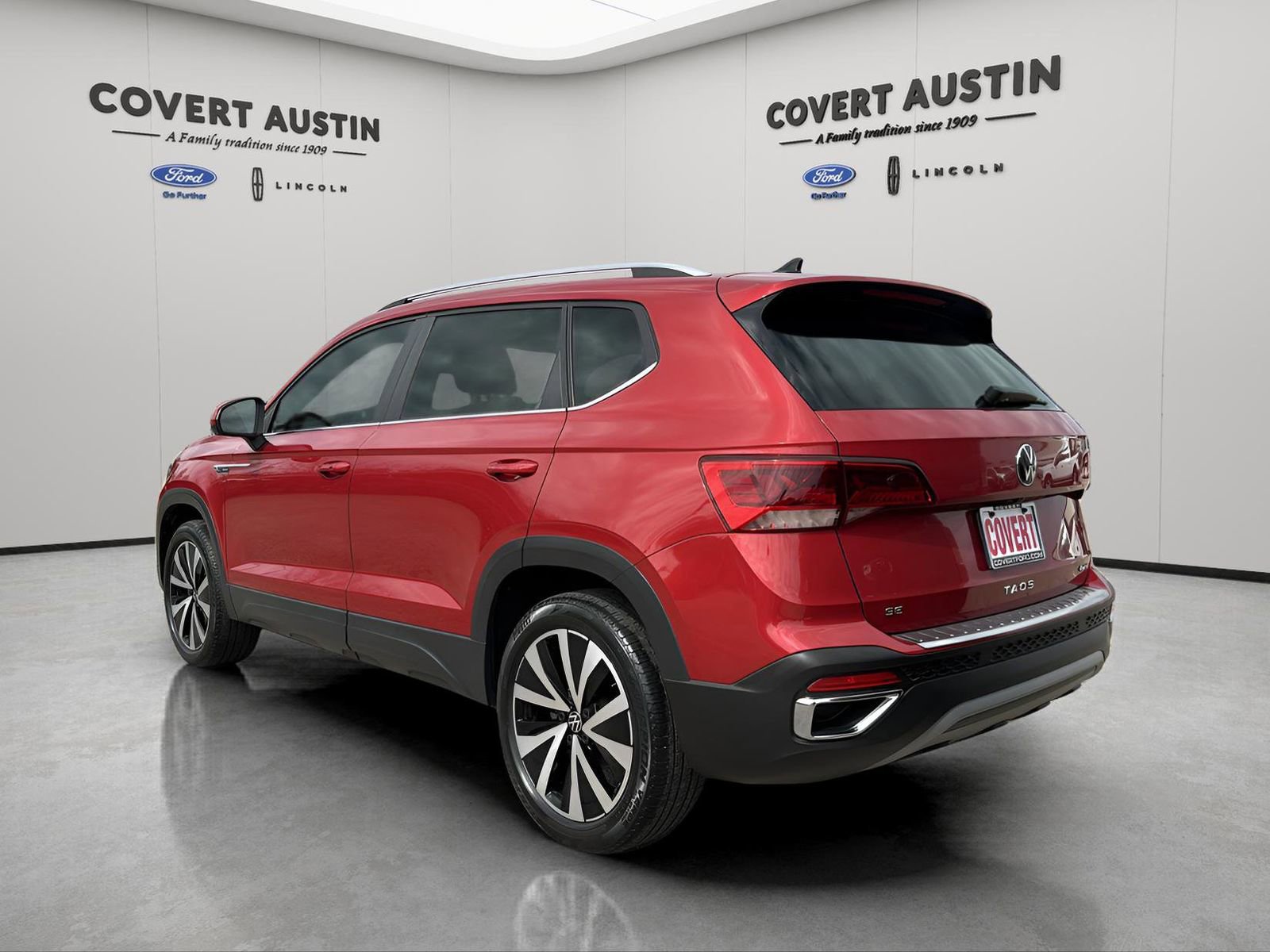 Used 2022 Volkswagen Taos SE image 3