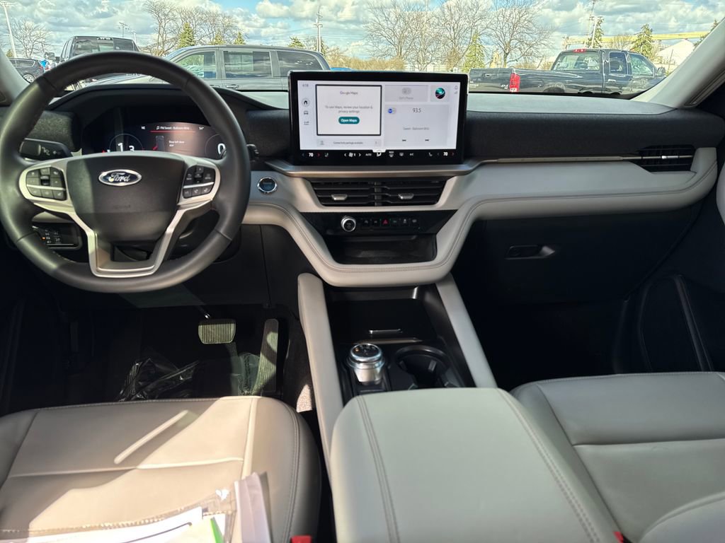Used 2025 Ford Explorer Active w/ Active Comfort Package AWD/4WD image 15