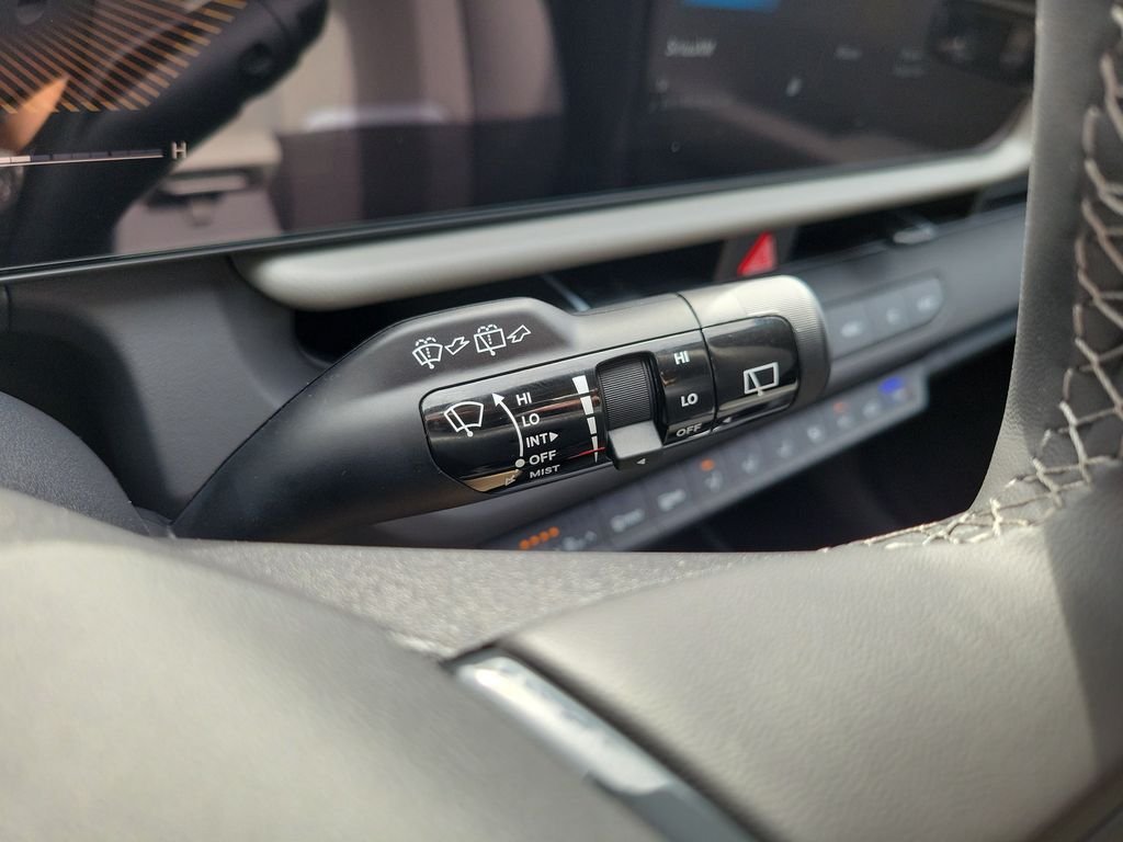 New 2027 Kia Seltos LX FWD image 28
