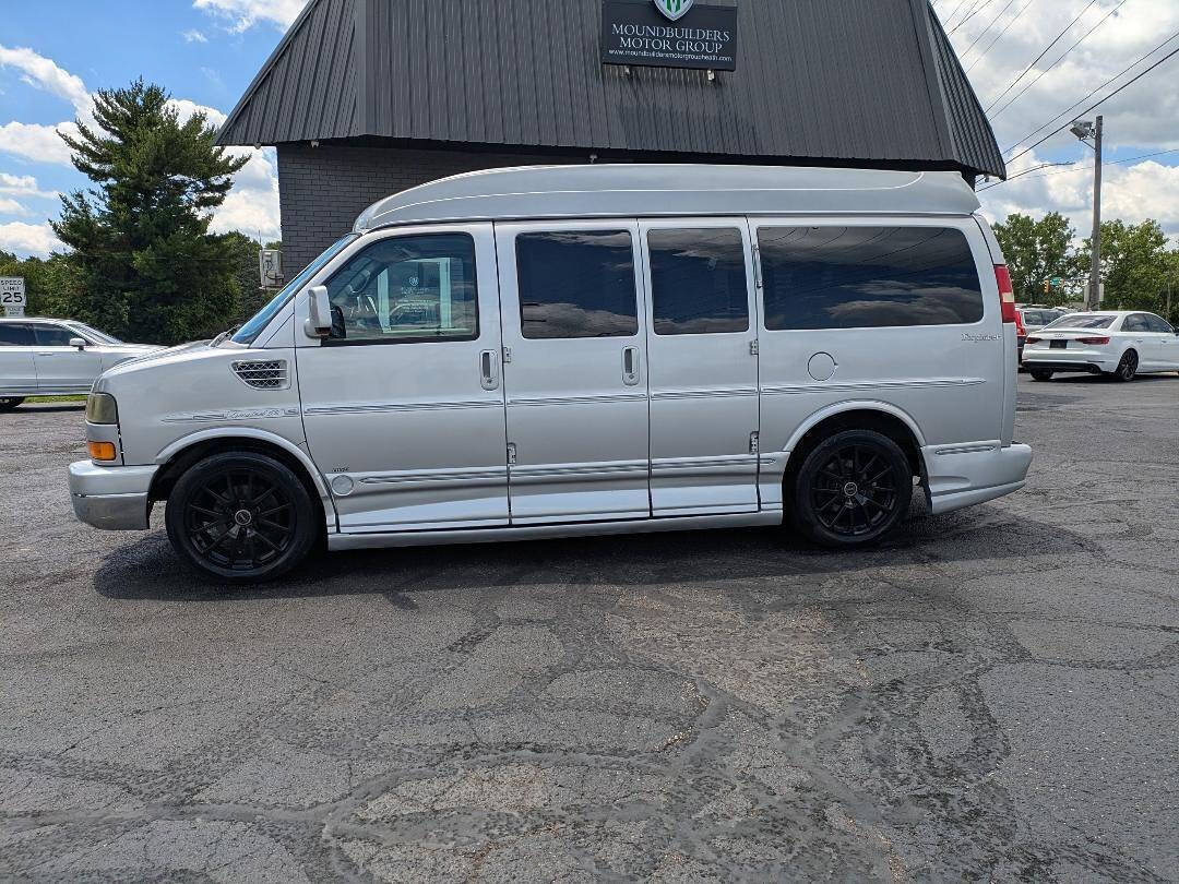 Used 2012 GMC Savana 1500 AWD image 2