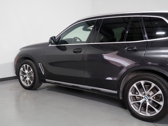 Used 2019 BMW X5 xDrive40i w/ Premium Package 2 image 57
