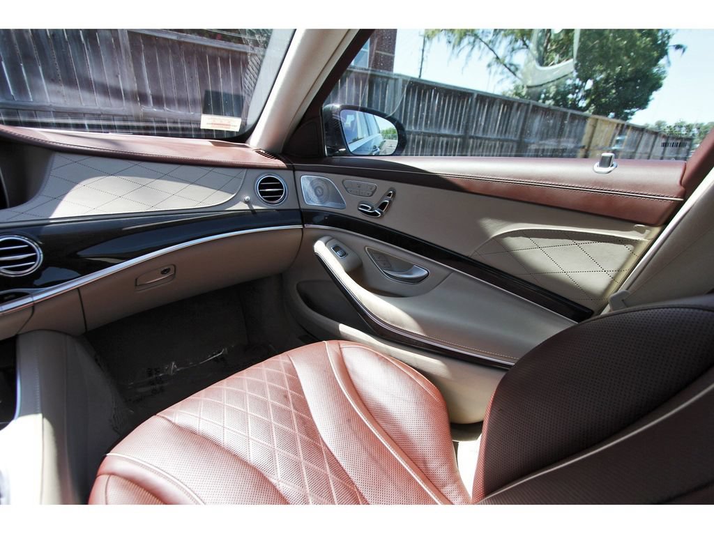 Used 2019 Mercedes-Benz S 560 Sedan image 11