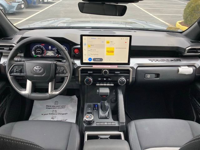 Certified 2024 Toyota Tacoma TRD Off-Road AWD/4WD image 20