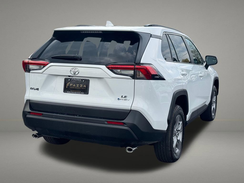 Used 2025 Toyota RAV4 LE image 5