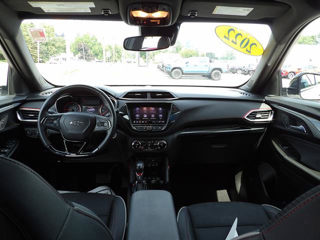 Certified 2022 Chevrolet TrailBlazer RS w/ Sun and Liftgate Package AWD/4WD image 31