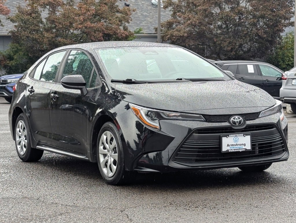 Used 2024 Toyota Corolla LE image 7