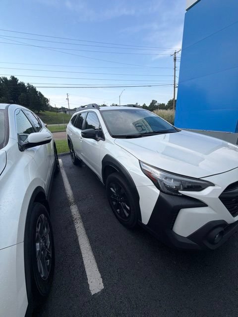 Used 2023 Subaru Outback Onyx Edition AWD/4WD image 8