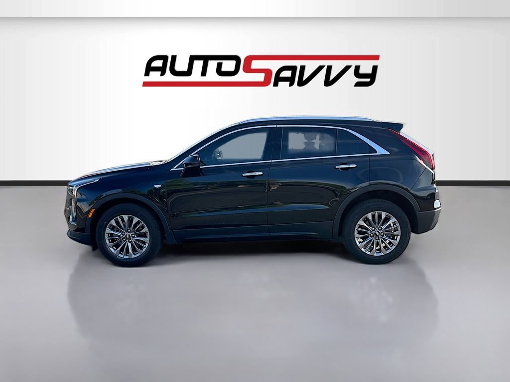 Used 2024 Cadillac XT4 Premium Luxury w/ Cold Weather Package FWD image 4