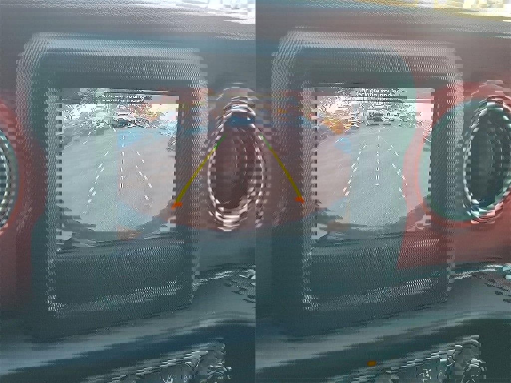 Used 2020 Jeep Wrangler Rubicon w/ Steel Bumper Group image 18