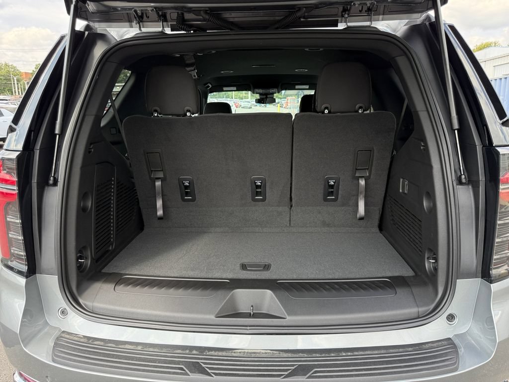 New 2026 Chevrolet Tahoe LS w/ LPO, Dark Essentials Package AWD/4WD image 26