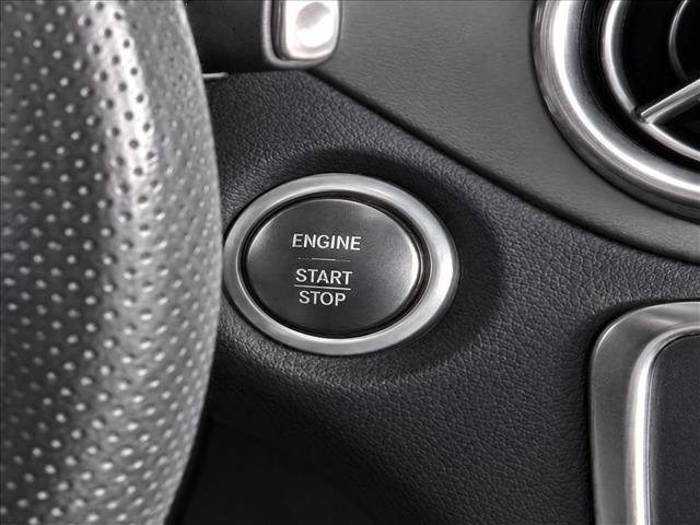 Used 2017 Mercedes-Benz GLA 250 image 25
