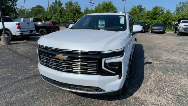 New 2026 Chevrolet Suburban High Country AWD/4WD image 5