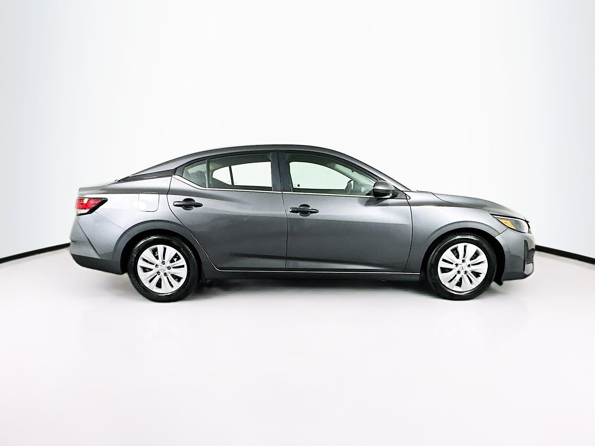 Used 2025 Nissan Sentra S image 10