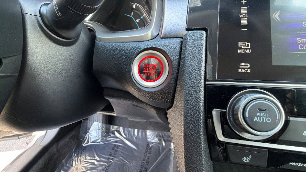 Used 2016 Honda Civic Touring image 17