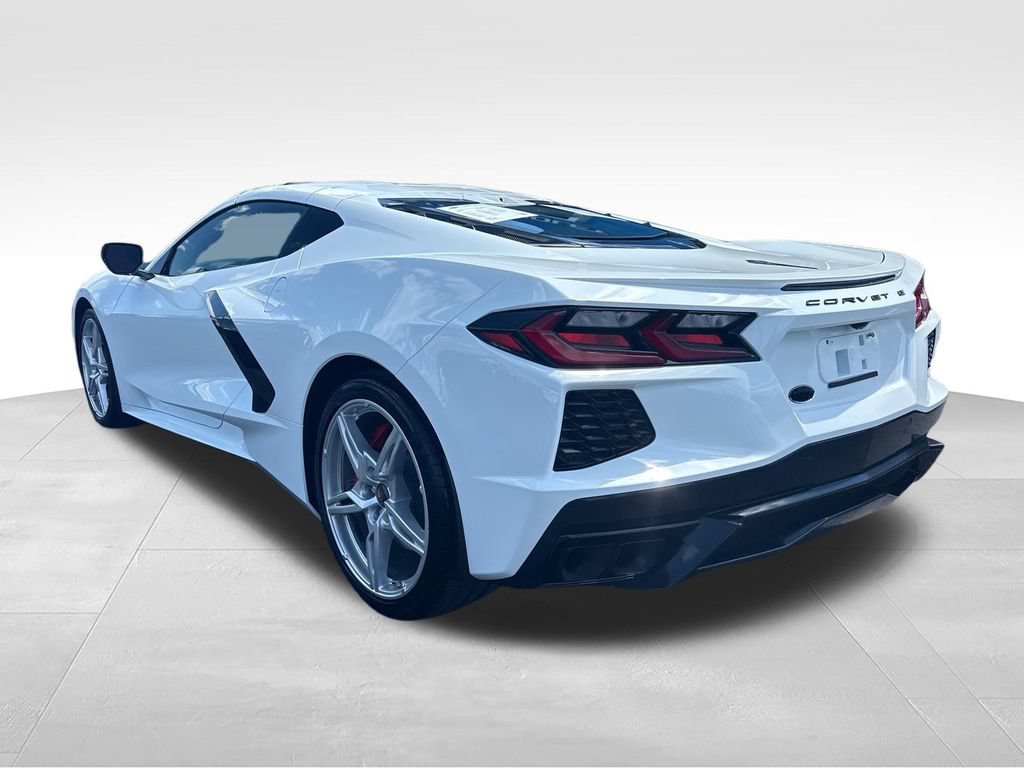 Used 2025 Chevrolet Corvette Stingray Coupe w/ 1LT RWD image 3