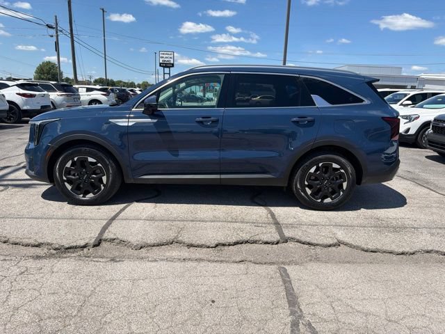 Used 2024 Kia Sorento S w/ Panoramic Sunroof Package FWD image 10