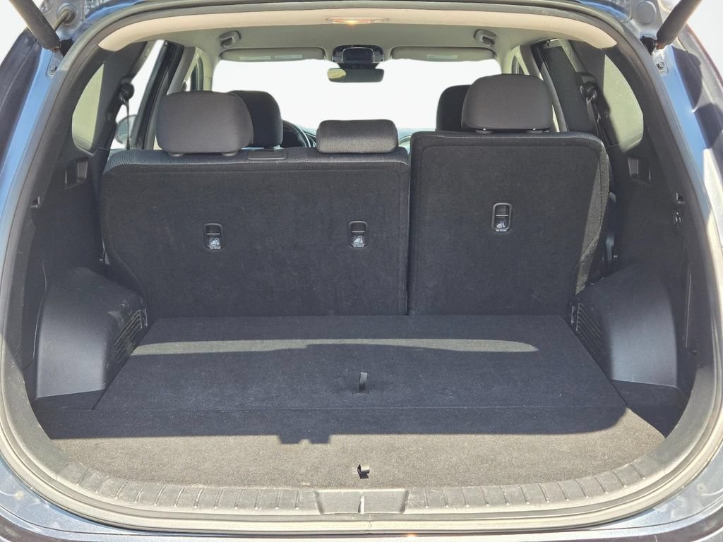 Used 2022 Hyundai Santa Fe SEL w/ Convenience Package FWD image 8