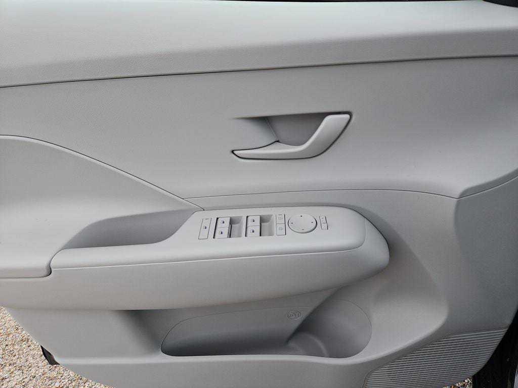 New 2025 Hyundai Kona SEL FWD image 11