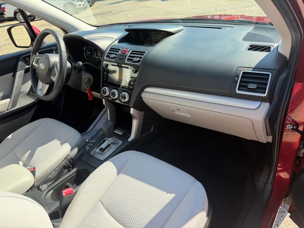 Used 2017 Subaru Forester 2.5i Premium AWD/4WD image 18