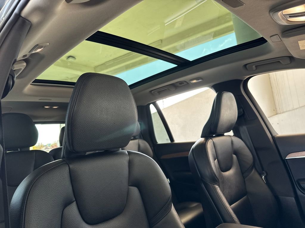Certified 2023 Volvo XC90 B6 Plus w/ Protection Package Premier AWD/4WD image 17