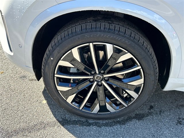 New 2026 Volvo XC90 B6 Ultra image 8