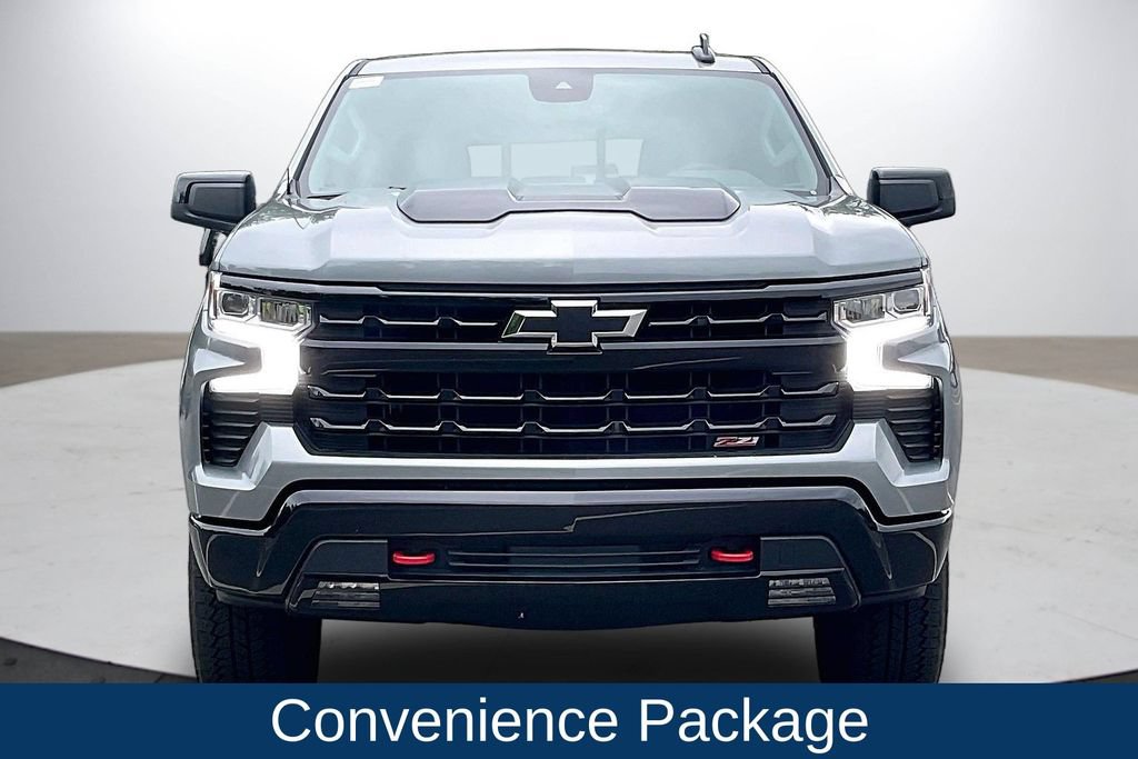 Used 2025 Chevrolet Silverado 1500 LT Trail Boss w/ Convenience Package II AWD/4WD image 3