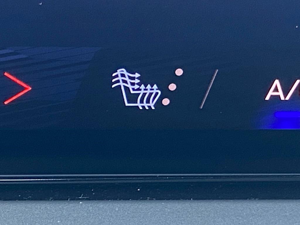 Certified 2025 Chevrolet Traverse LT image 17