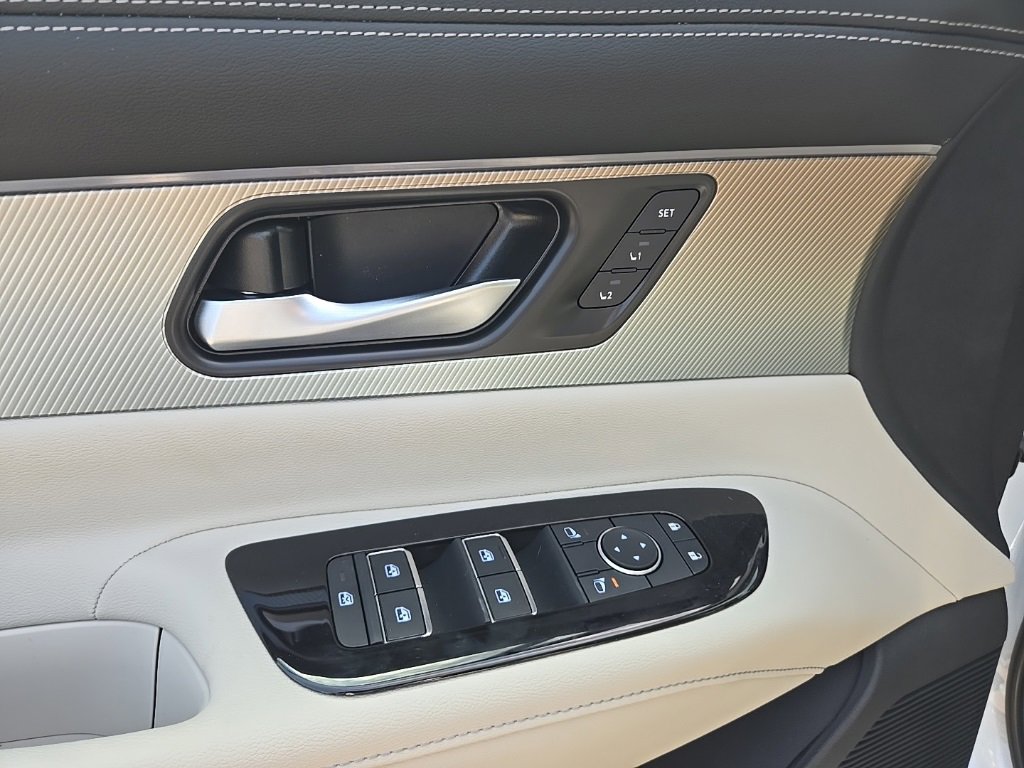 New 2025 Nissan Murano SL image 12