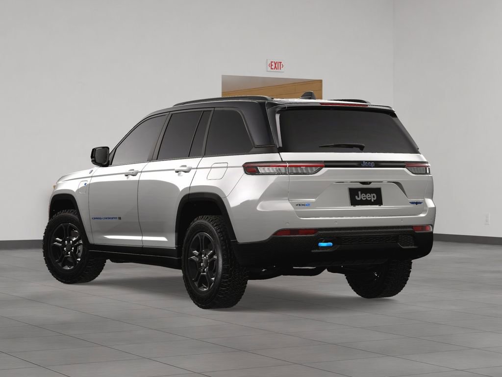 New 2024 Jeep Grand Cherokee Trailhawk w/ Advanced Protech Group II AWD/4WD image 4